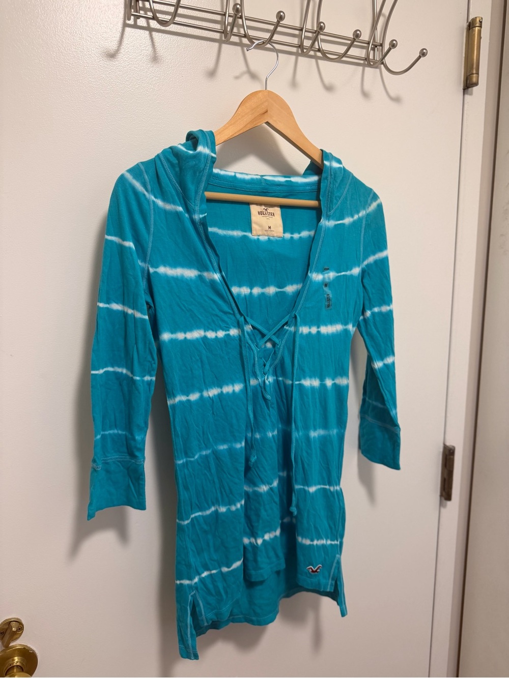 Vintage Hollister 100% cotton y2k size M long slim tiedye tie neck henley hoodie